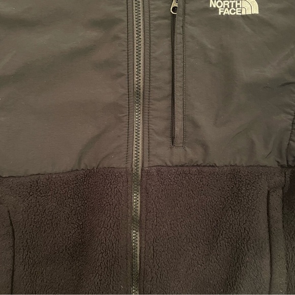 The North Face Women’s Denali Fleece Jacket - Picture 12 of 13